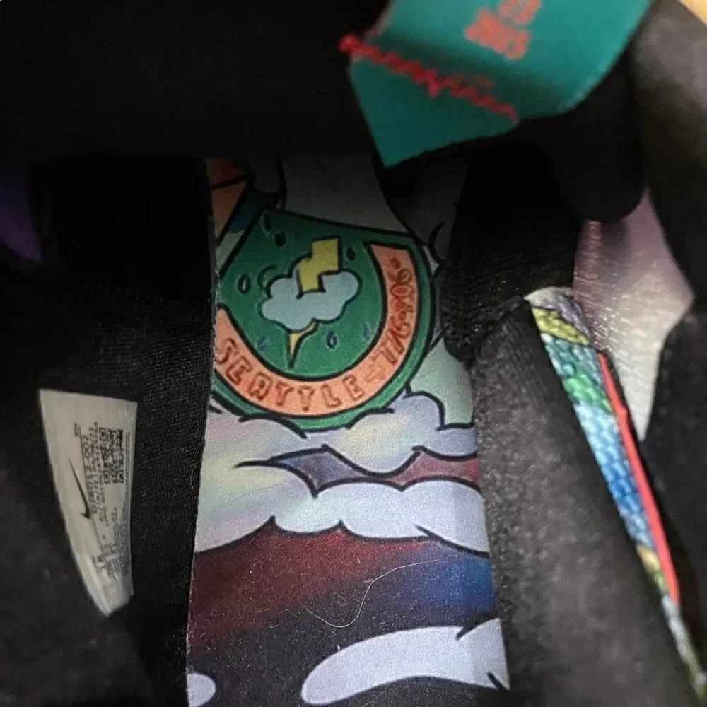 NWOT - Nike Jewel Loyd Mural Sneakers DJ6012-002
